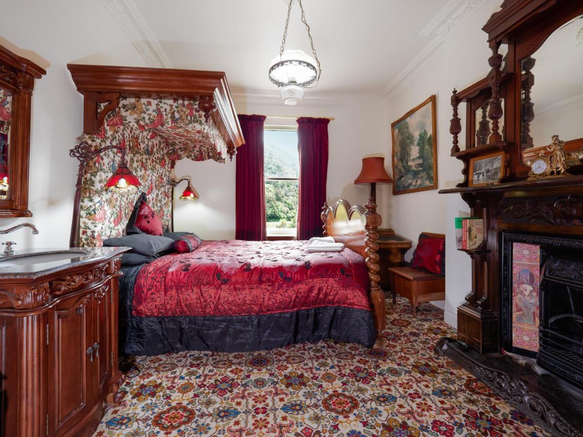 Otira Stagecoach Hotel Dış mekan fotoğraf